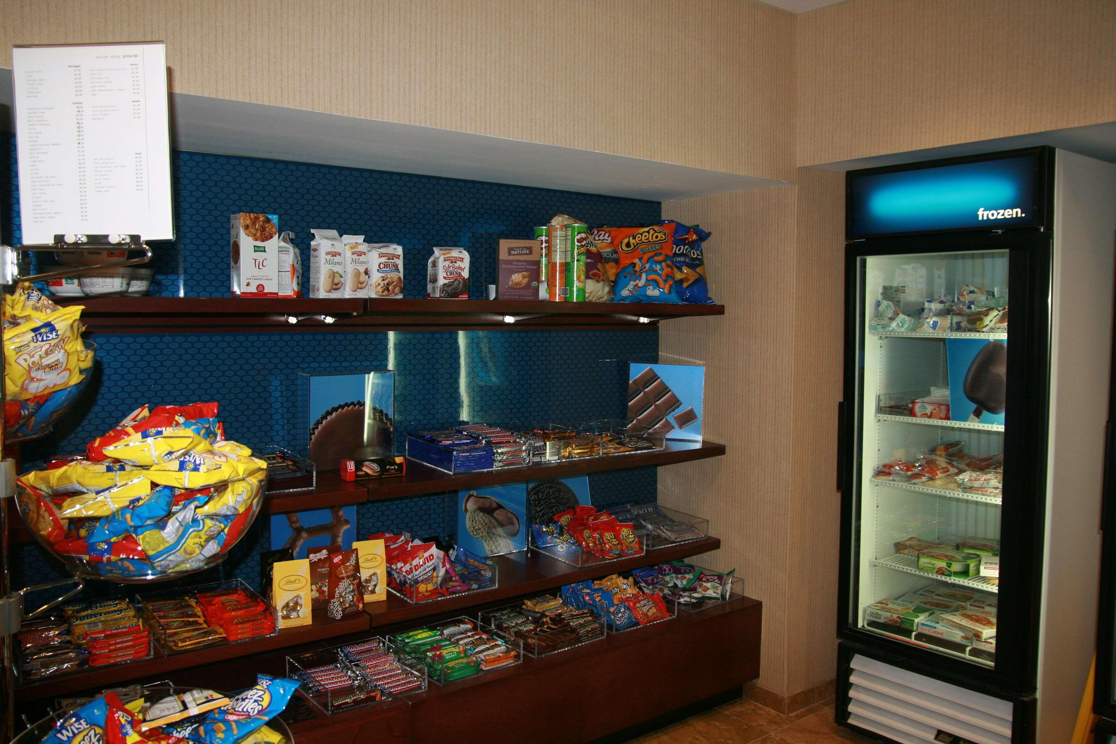 Hampton Inn & Suites Poughkeepsie Spackenkill Удобства фото