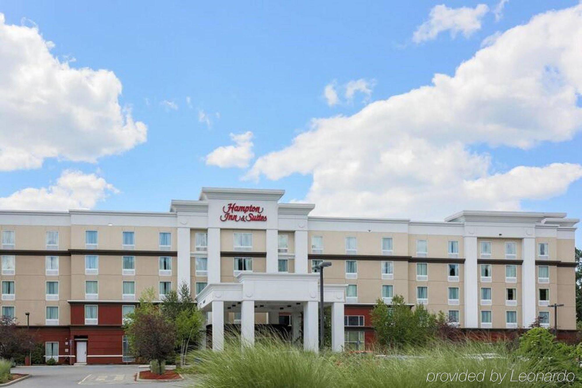 Hampton Inn & Suites Poughkeepsie Spackenkill Экстерьер фото
